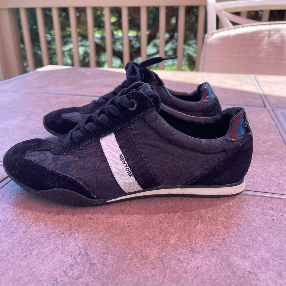 Coach NY Kortney black signature sneakers Size 6
